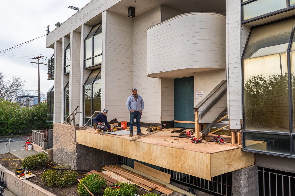 Apartment Deck Reconstruction